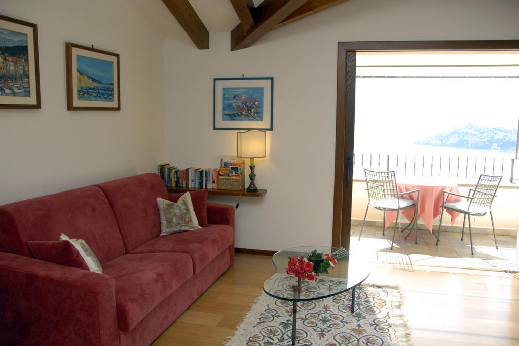 Alveluu Ristorante E Suites Tremezzo Habitación foto